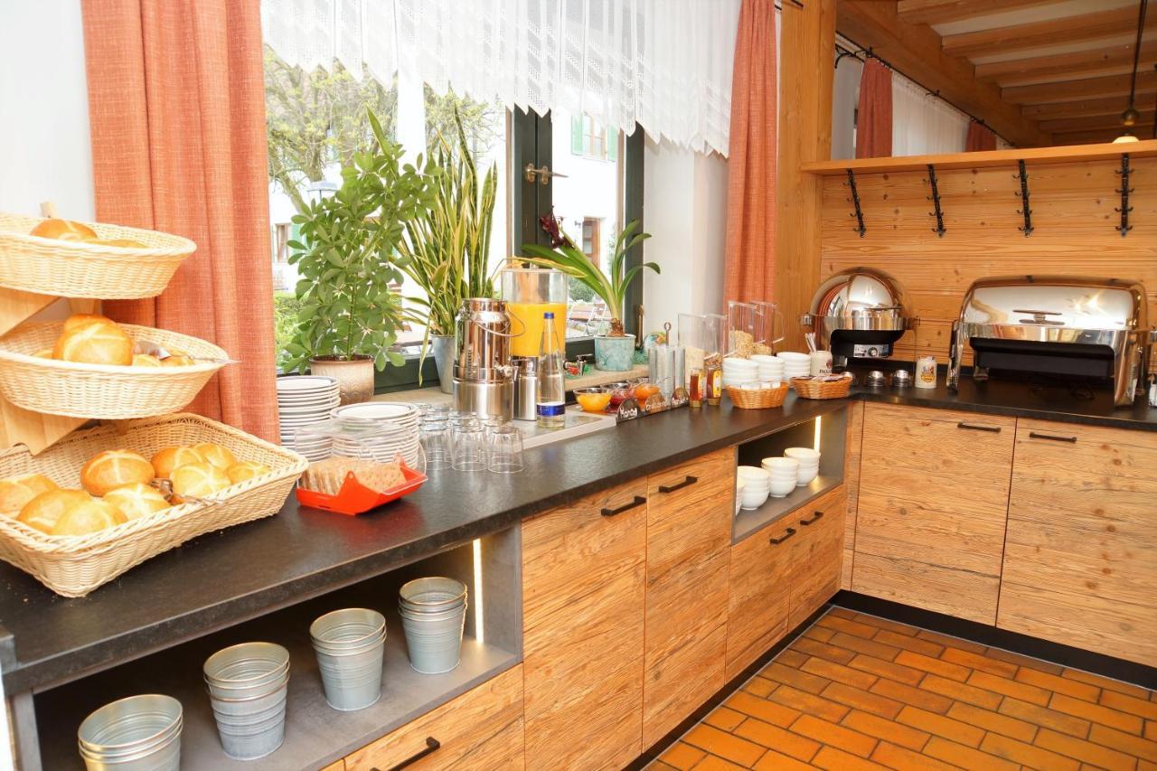 Gasthaus Und Landhotel Wiedmann Eresing Extérieur photo