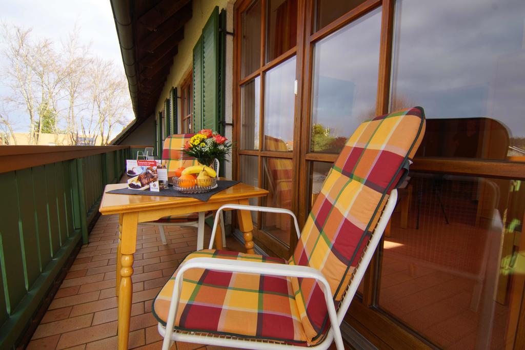 Gasthaus Und Landhotel Wiedmann Eresing Extérieur photo