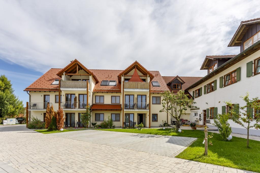 Gasthaus Und Landhotel Wiedmann Eresing Extérieur photo