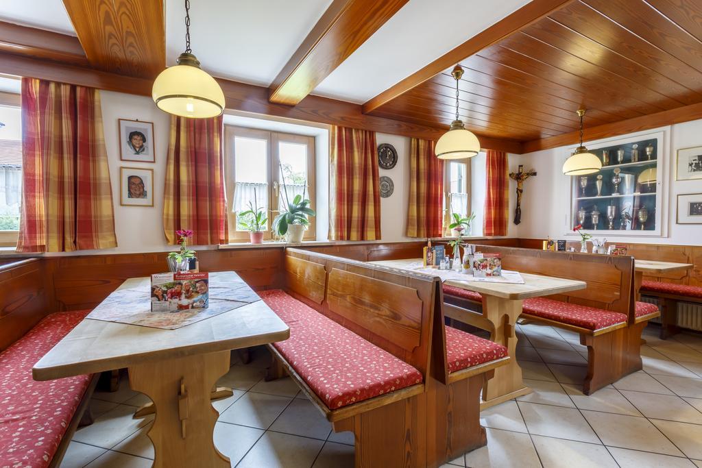 Gasthaus Und Landhotel Wiedmann Eresing Extérieur photo