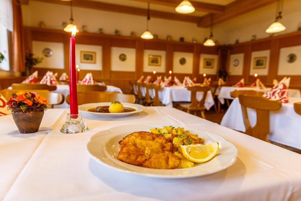 Gasthaus Und Landhotel Wiedmann Eresing Extérieur photo